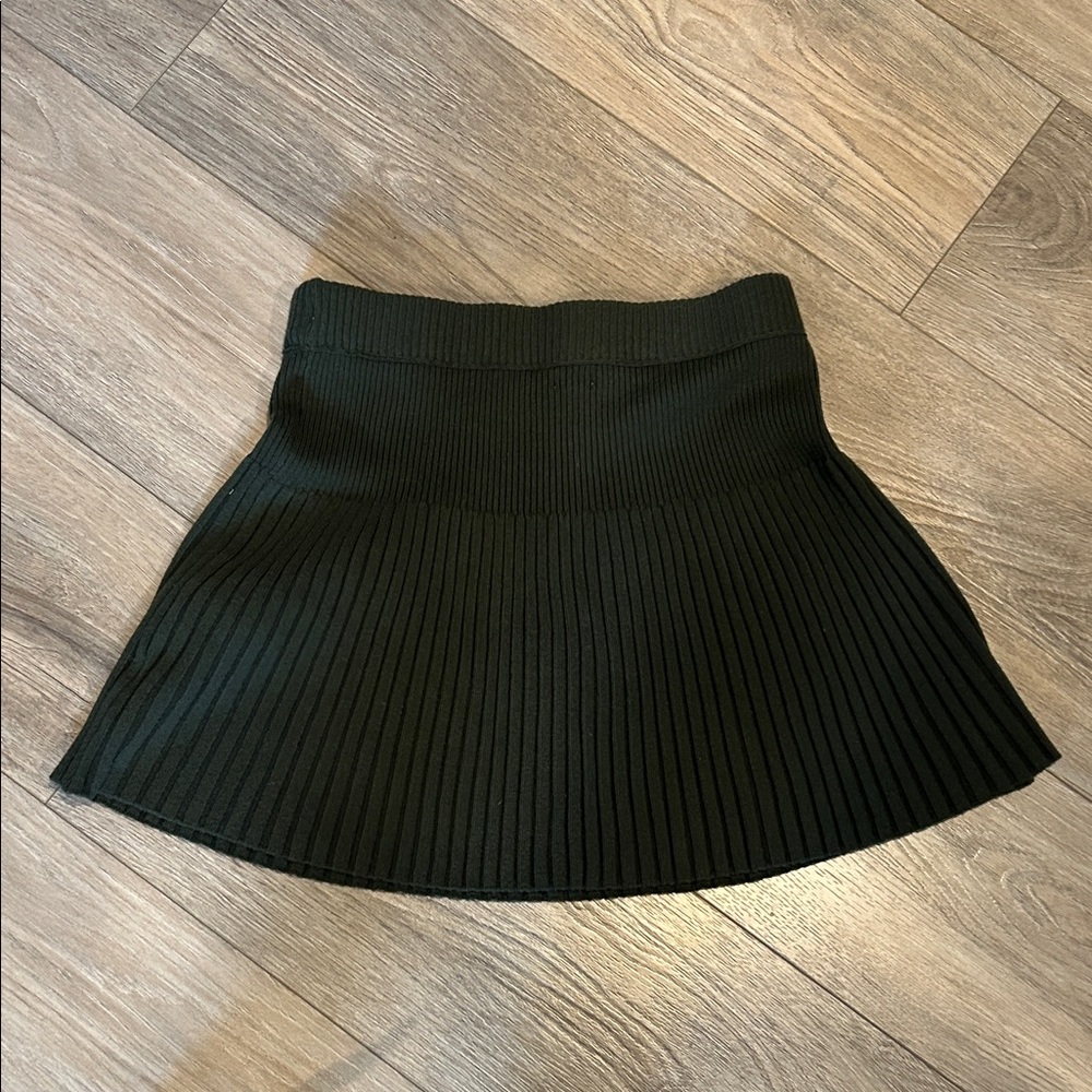 NWOT Aerie Olive Green  Ribbed Mini Skirt Women’s Size‎ Small Petite - Picture 2 of 7